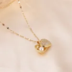 Heartfelt Elegance: Hip Girl Pearl Heart Shell Necklace for Women - Image 3