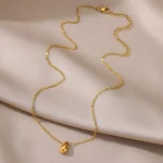 Vintage Glossy Teardrop Necklace for a Timeless Gift - Image 5