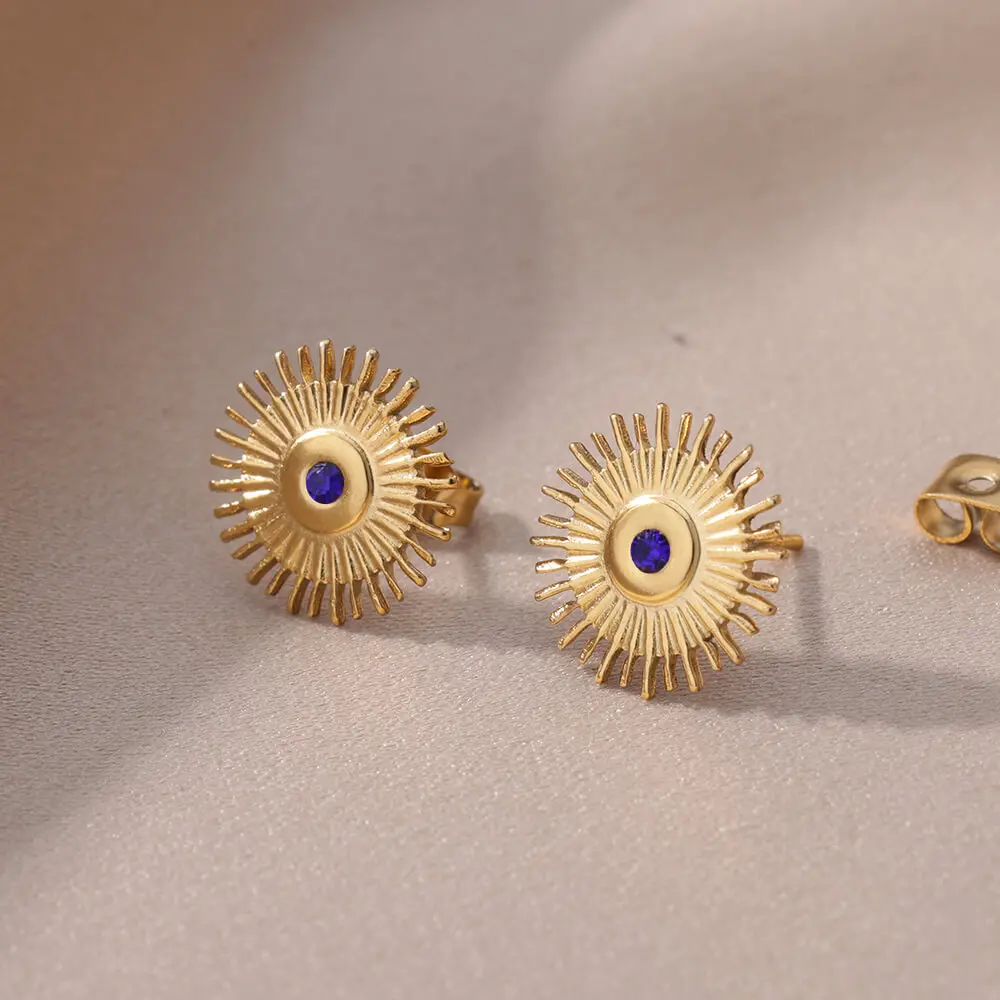 Elevate style: Vintage Sun Earrings, geometric allure for women - Image 3