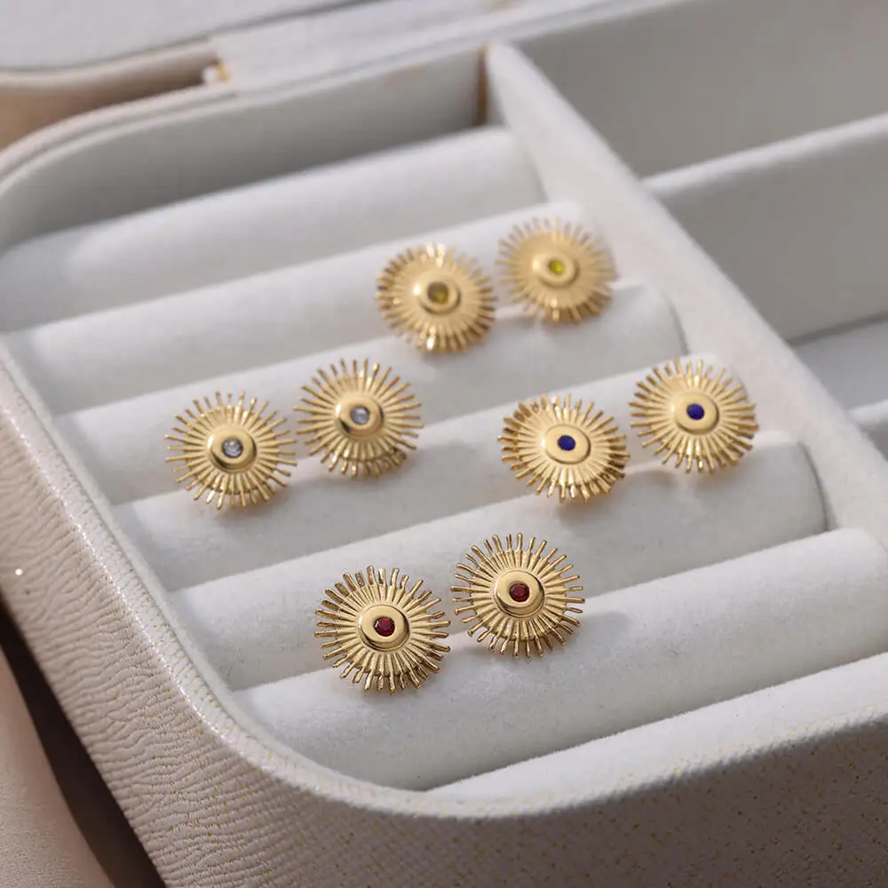 Elevate style: Vintage Sun Earrings, geometric allure for women - Image 1